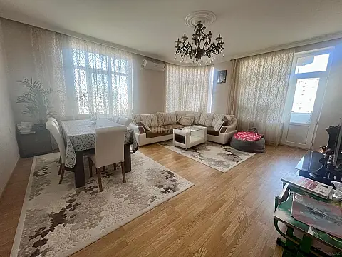 Satılır 3 otaqlı mənzil 92 m²