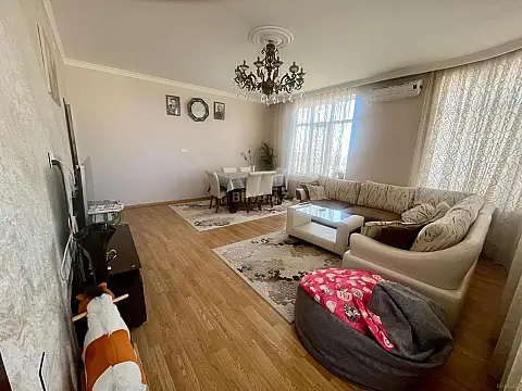 Satılır 3 otaqlı mənzil 92 m²