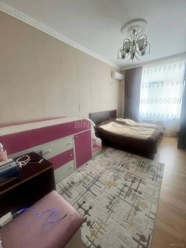Satılır 3 otaqlı mənzil 92 m²
