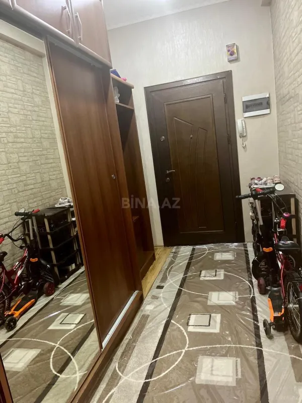 Satılır 3 otaqlı mənzil 92 m²