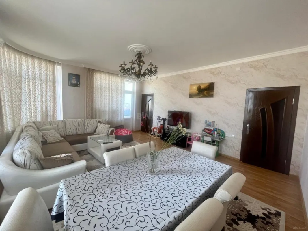 Satılır 3 otaqlı mənzil 92 m²