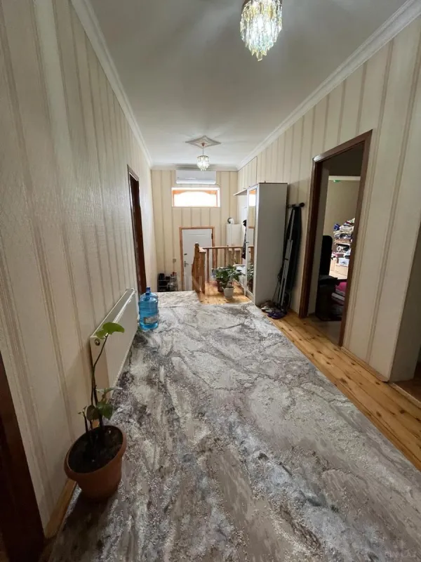 Satılır 4 otaqlı həyət evi 150 m²