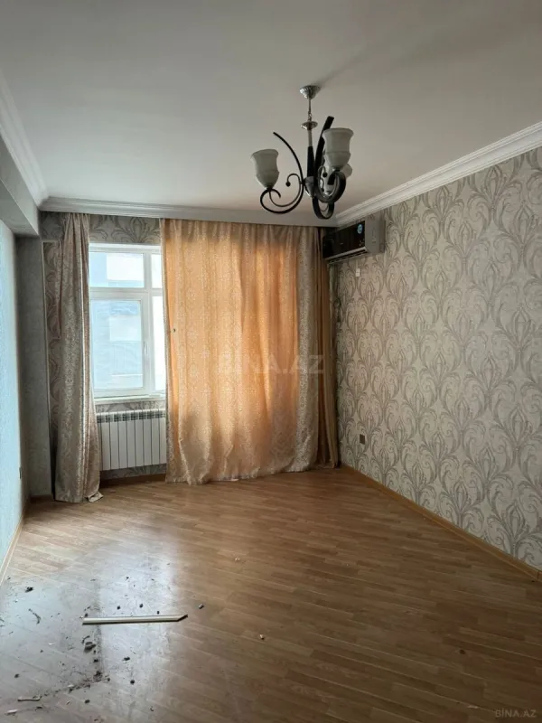 Satılır 3 otaqlı mənzil 150 m²