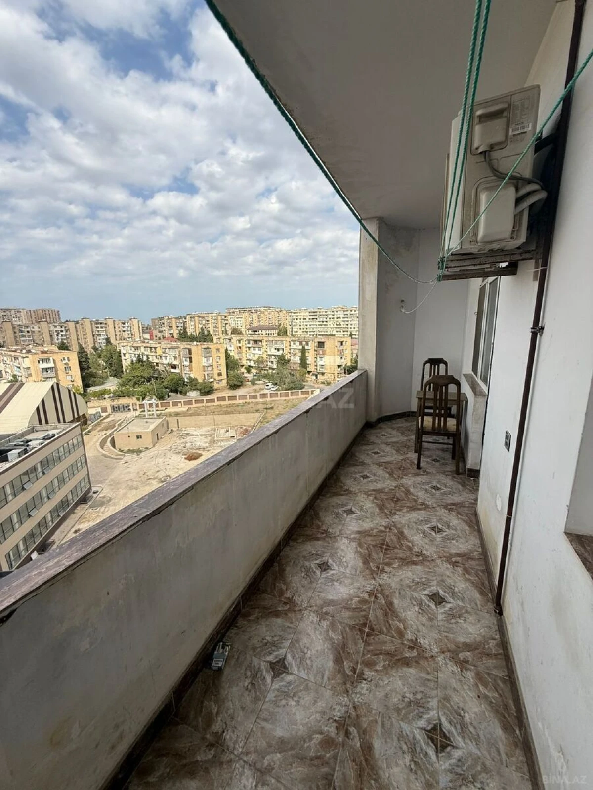 Satılır 3 otaqlı mənzil 150 m²