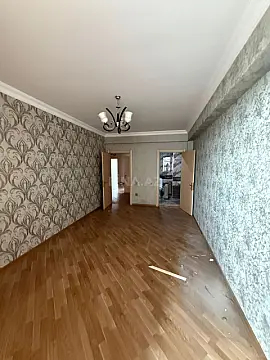 Satılır 3 otaqlı mənzil 150 m²