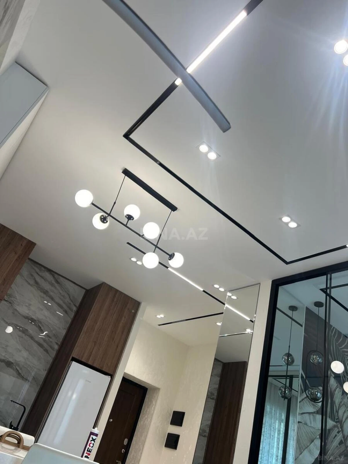 Kirayə verilir 2 otaqlı mənzil 53 m²