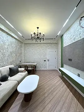 Satılır 2 otaqlı mənzil 55 m²