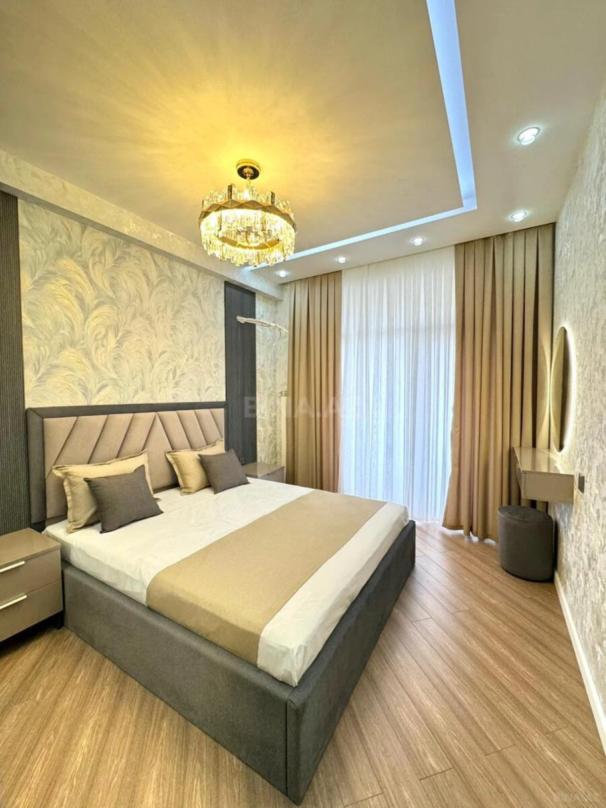 Satılır 2 otaqlı mənzil 55 m²