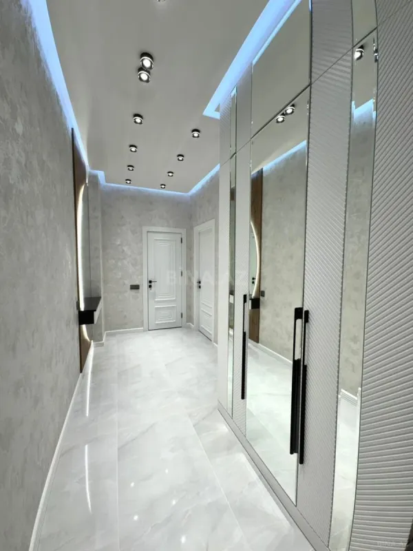 Satılır 2 otaqlı mənzil 55 m²