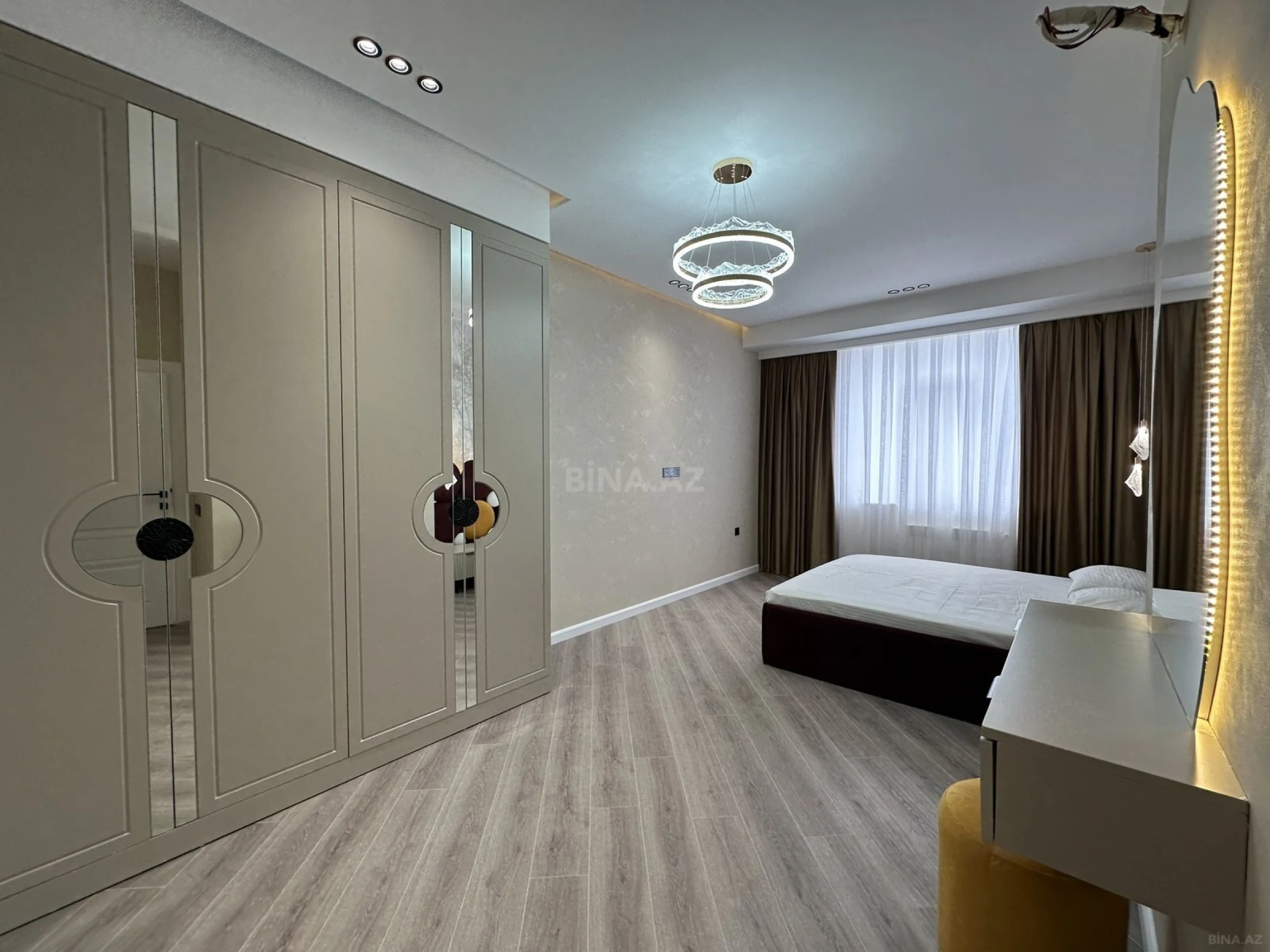 Satılır 3 otaqlı mənzil 80 m²