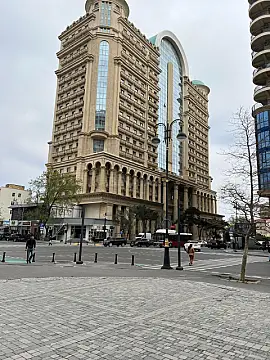 Satılır 3 otaqlı mənzil 108 m² — Bakı 3 otaq 108.00 m²