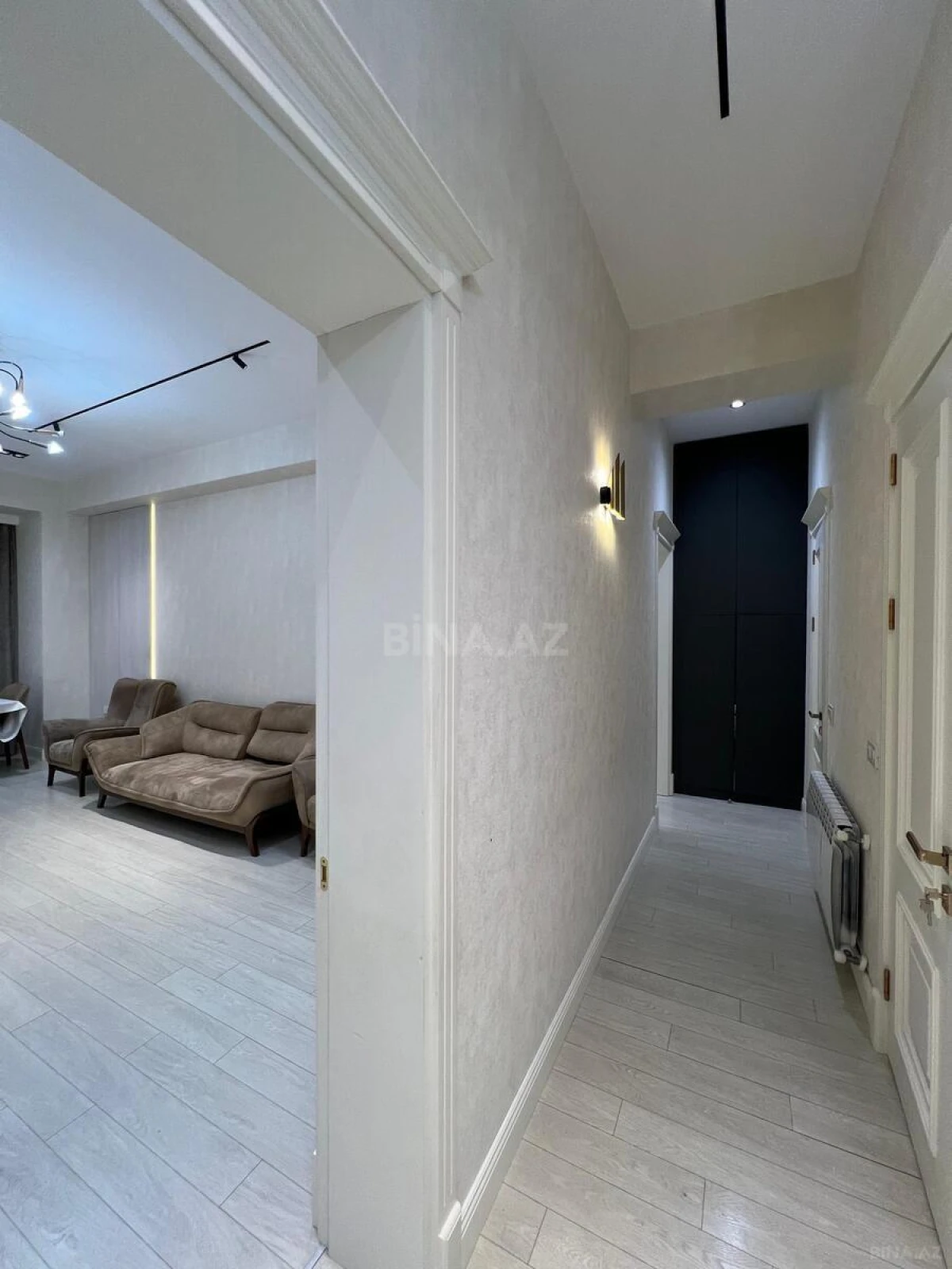 Satılır 3 otaqlı mənzil 108 m²