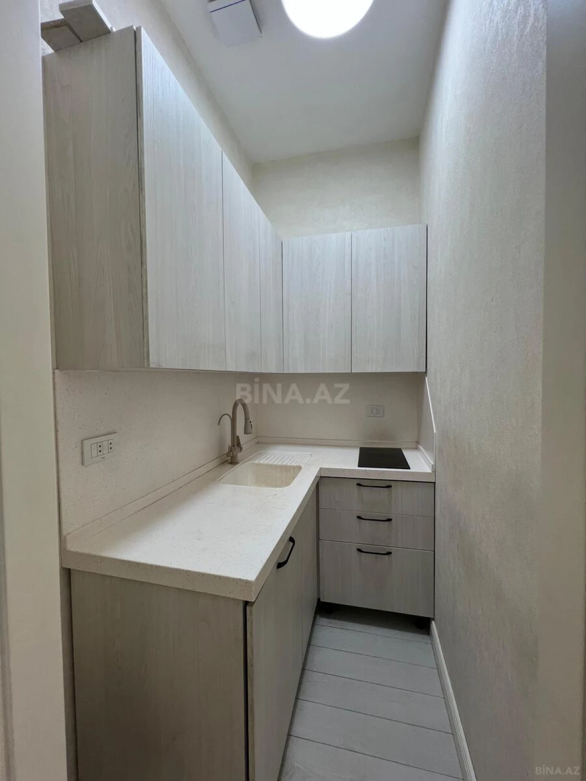 Satılır 3 otaqlı mənzil 108 m²