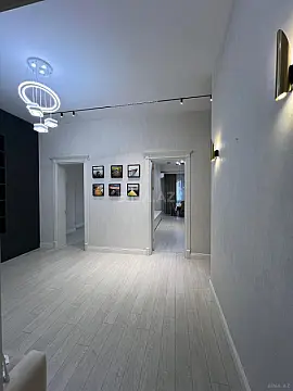 Satılır 3 otaqlı mənzil 108 m²