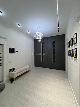 Satılır 3 otaqlı mənzil 108 m²