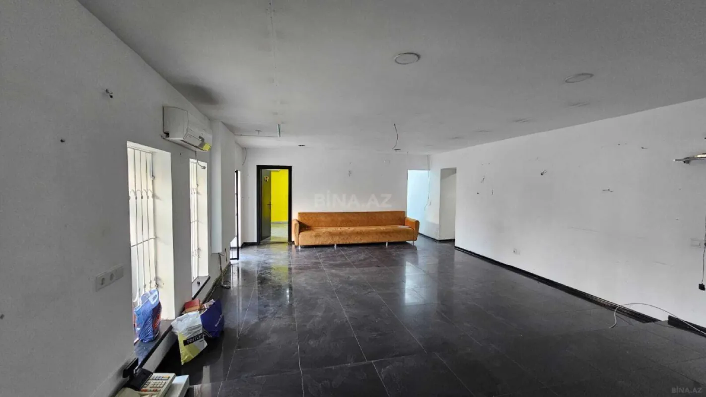 Kirayə verilir 2 otaqlı ofis 140 m²