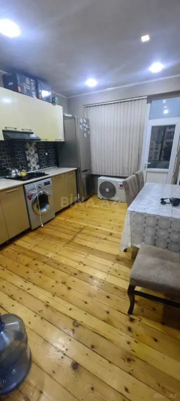 Satılır 2 otaqlı mənzil 60 m²