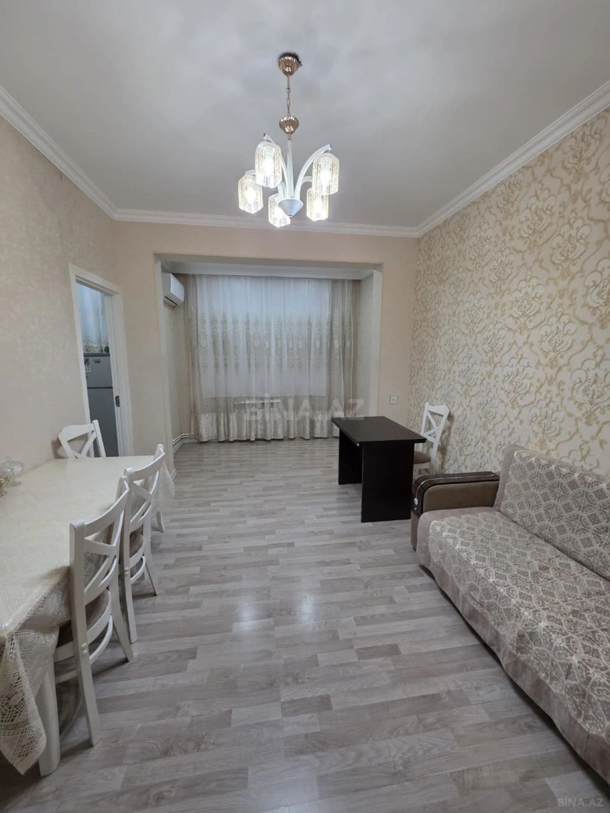 Kirayə verilir 2 otaqlı mənzil 60 m²