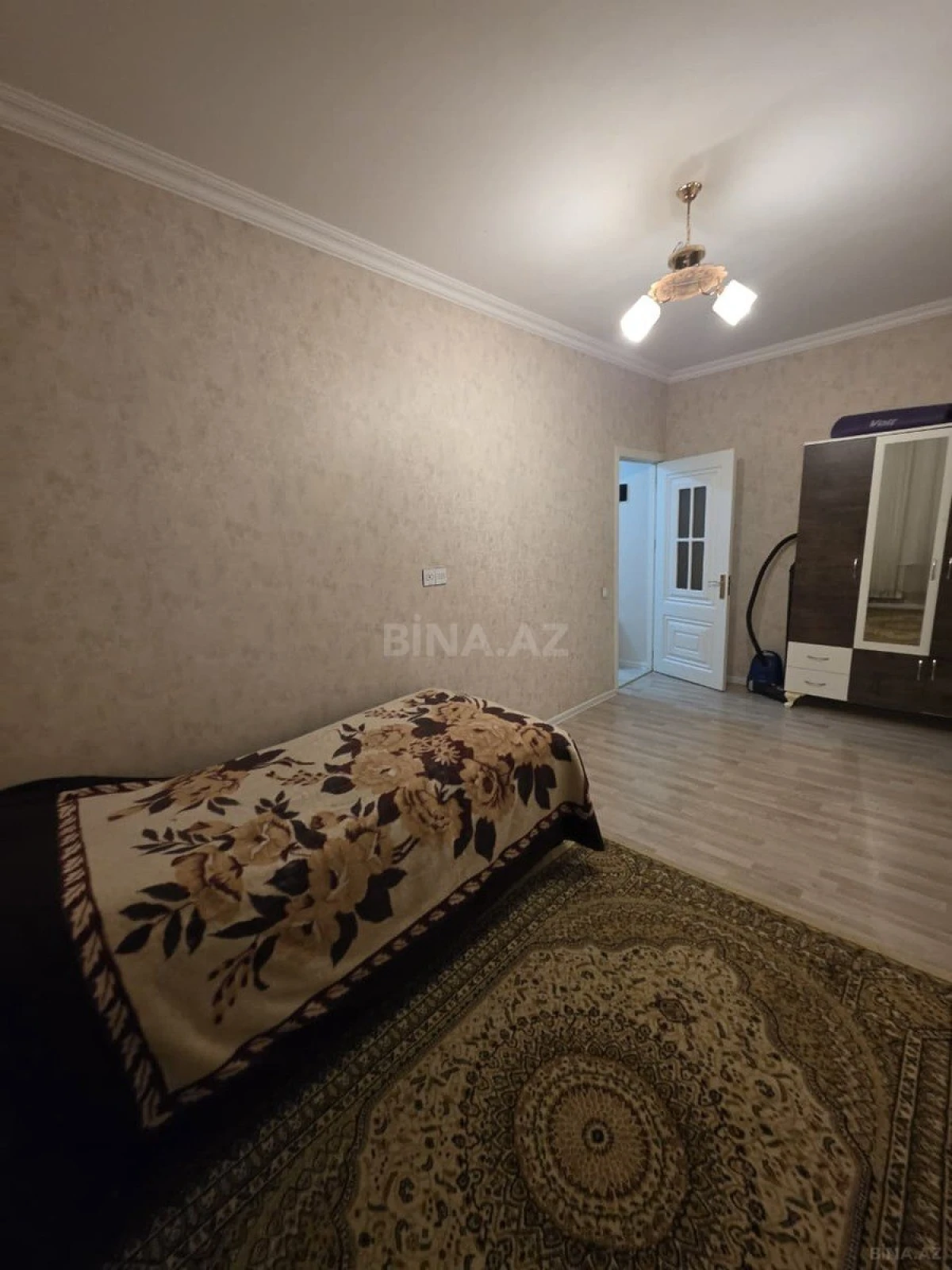 Kirayə verilir 2 otaqlı mənzil 60 m²