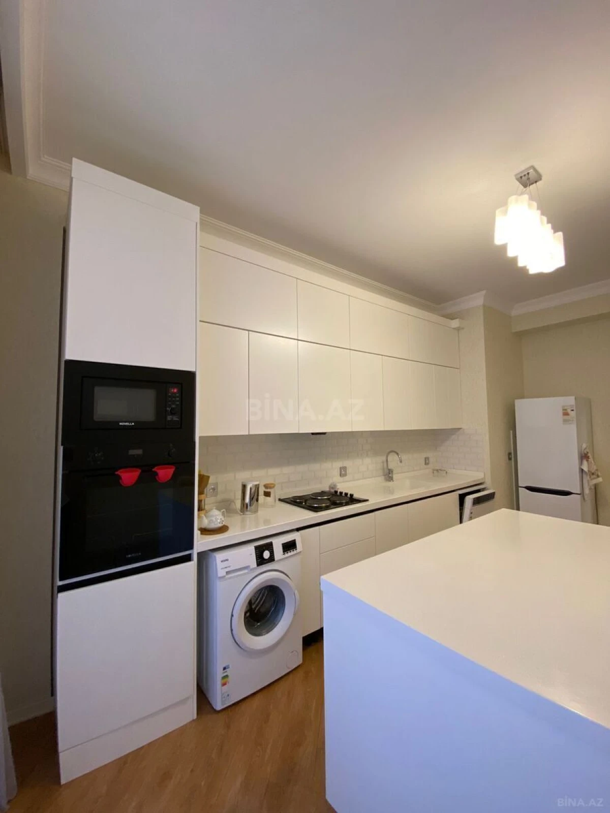 Kirayə verilir 3 otaqlı mənzil 155 m²