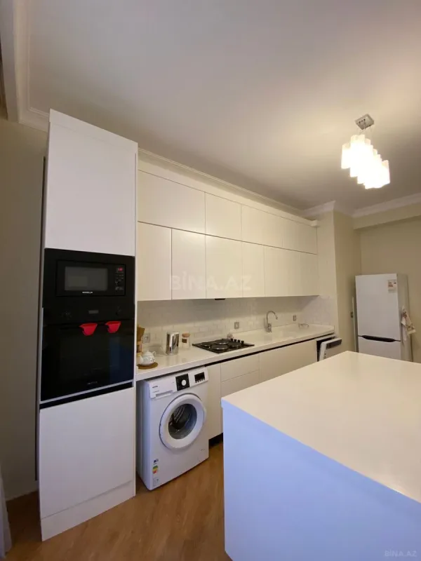 Kirayə verilir 3 otaqlı mənzil 155 m²