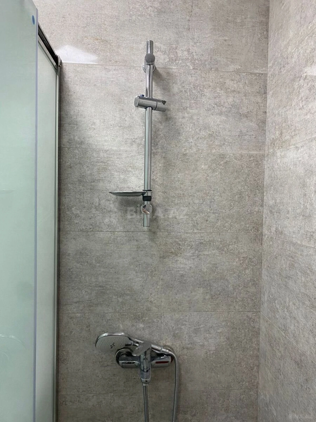 Kirayə verilir 3 otaqlı mənzil 155 m²