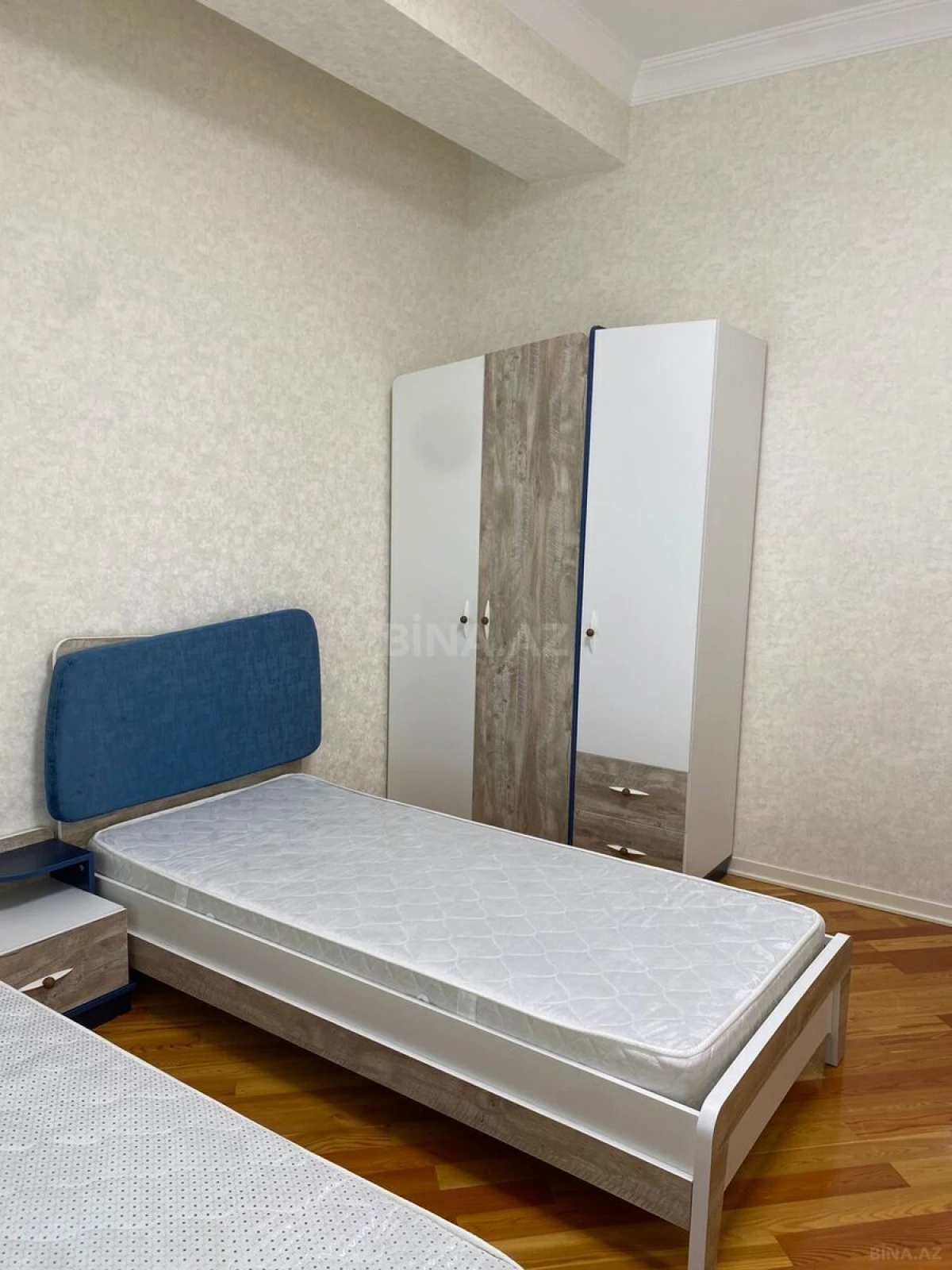 Kirayə verilir 3 otaqlı mənzil 155 m²