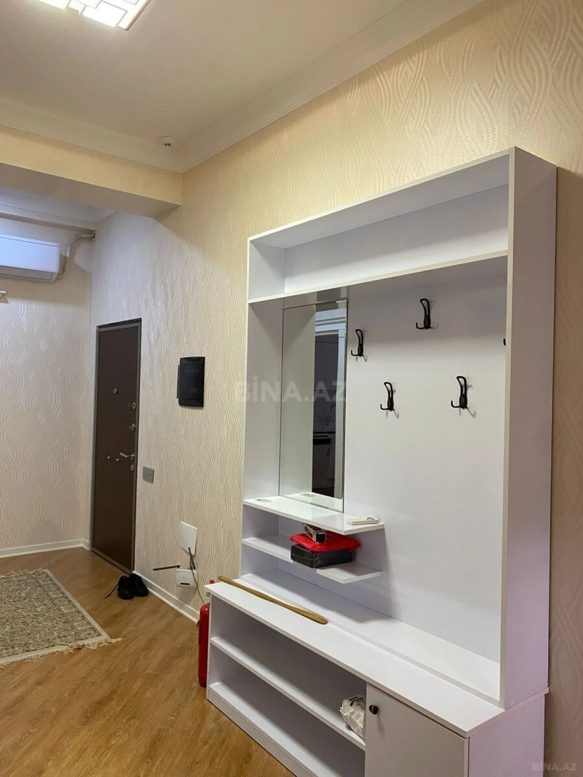 Kirayə verilir 3 otaqlı mənzil 155 m²