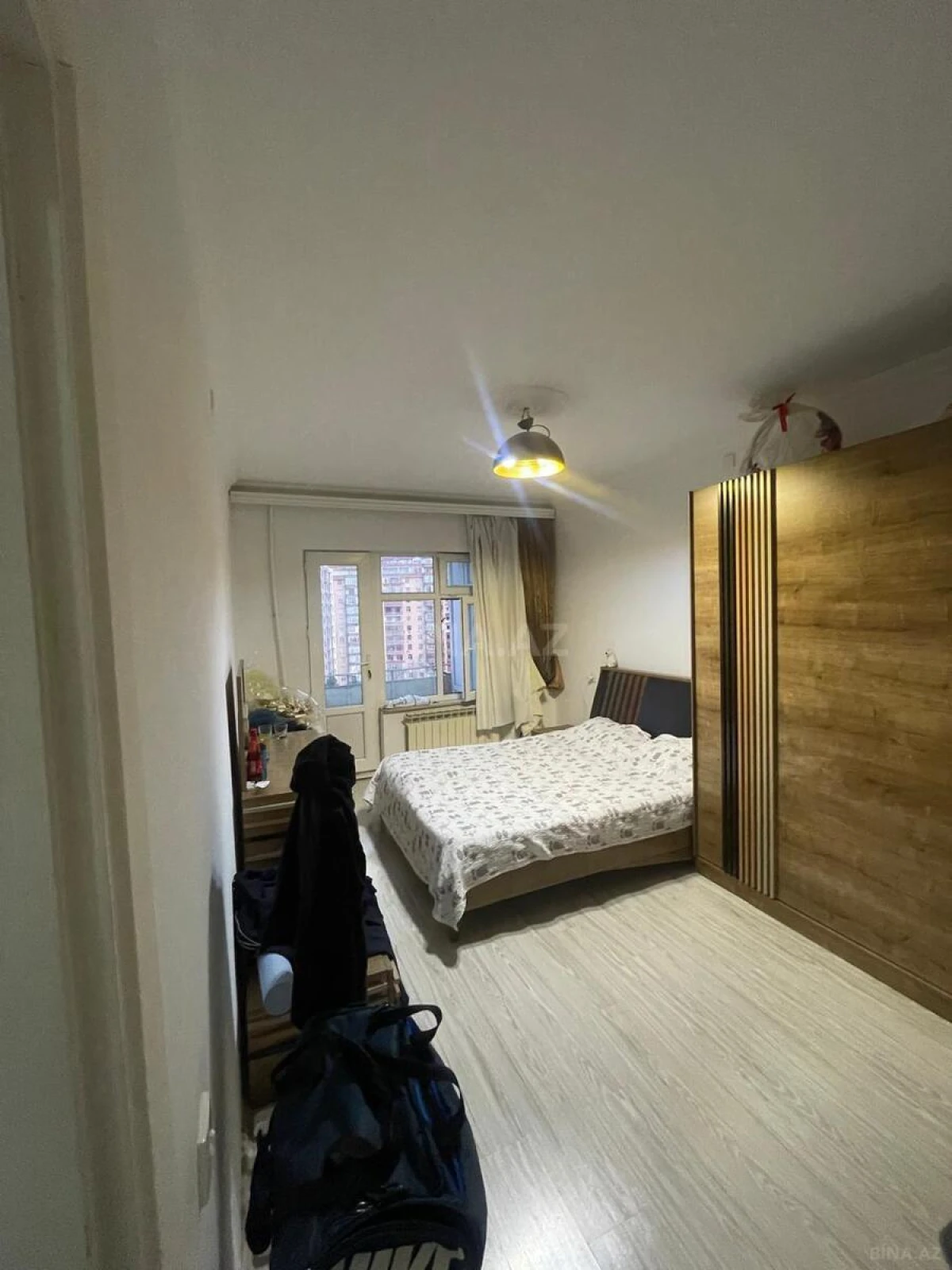 Satılır 4 otaqlı mənzil 100 m²