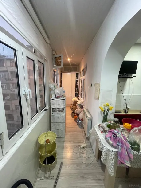Satılır 4 otaqlı mənzil 100 m²