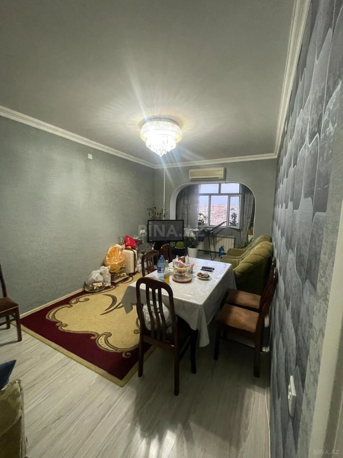 Satılır 4 otaqlı mənzil 100 m²