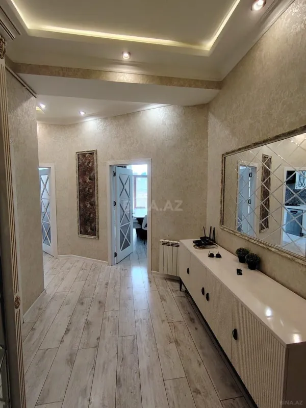 Kirayə verilir 2 otaqlı mənzil 84 m²