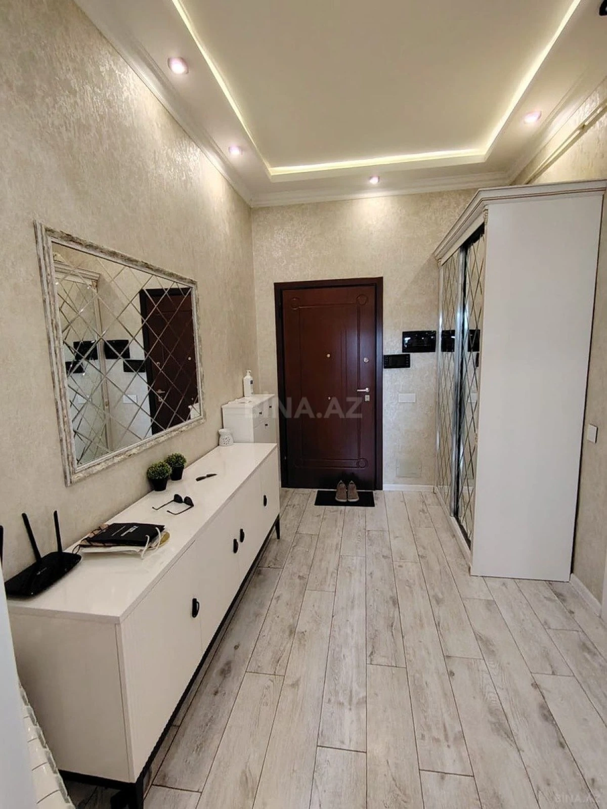 Kirayə verilir 2 otaqlı mənzil 84 m²