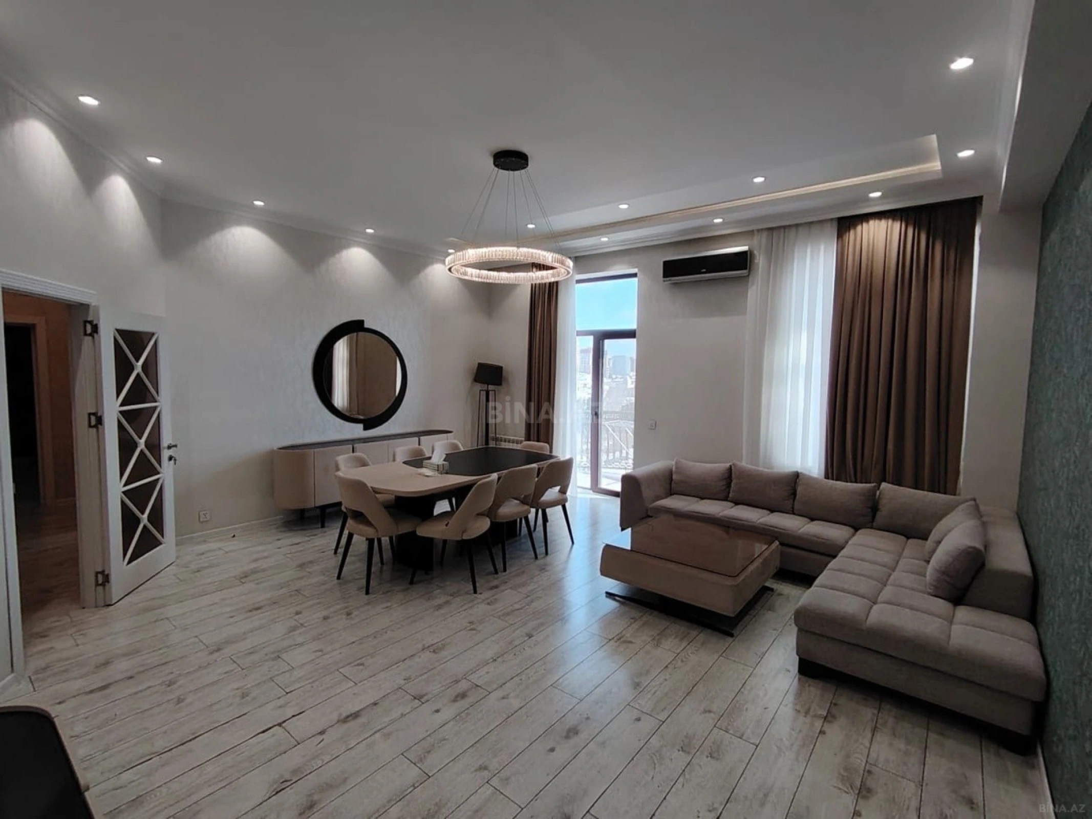 Kirayə verilir 2 otaqlı mənzil 84 m²