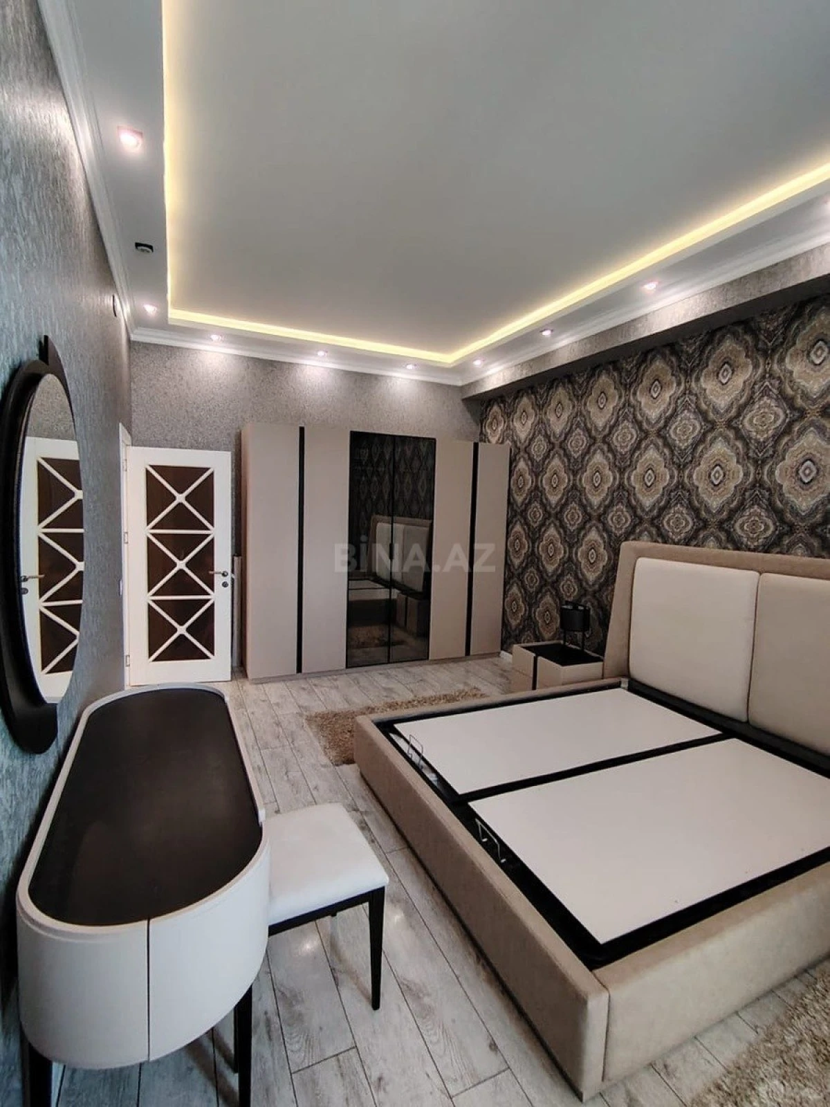 Kirayə verilir 2 otaqlı mənzil 84 m²