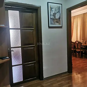 Satılır 2 otaqlı mənzil 76 m²