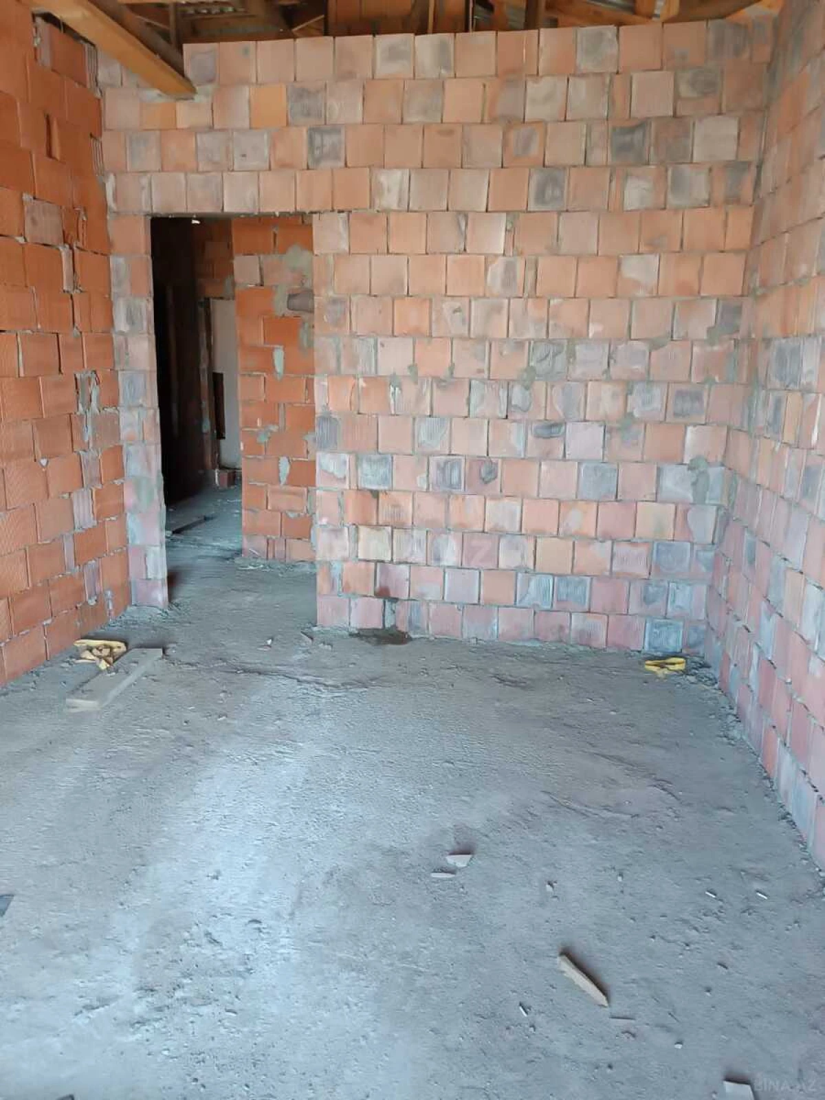 Satılır 3 otaqlı mənzil 90 m²