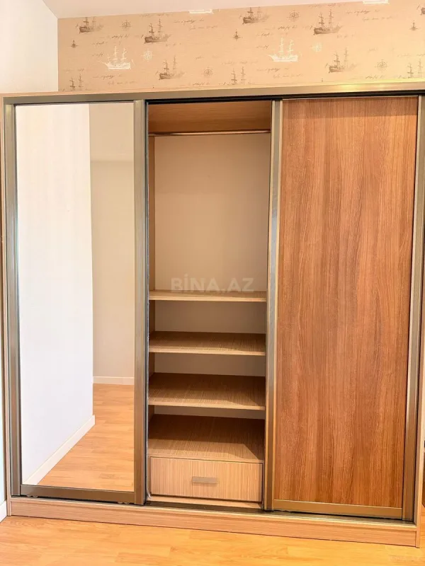 Kirayə verilir 3 otaqlı mənzil 150 m²