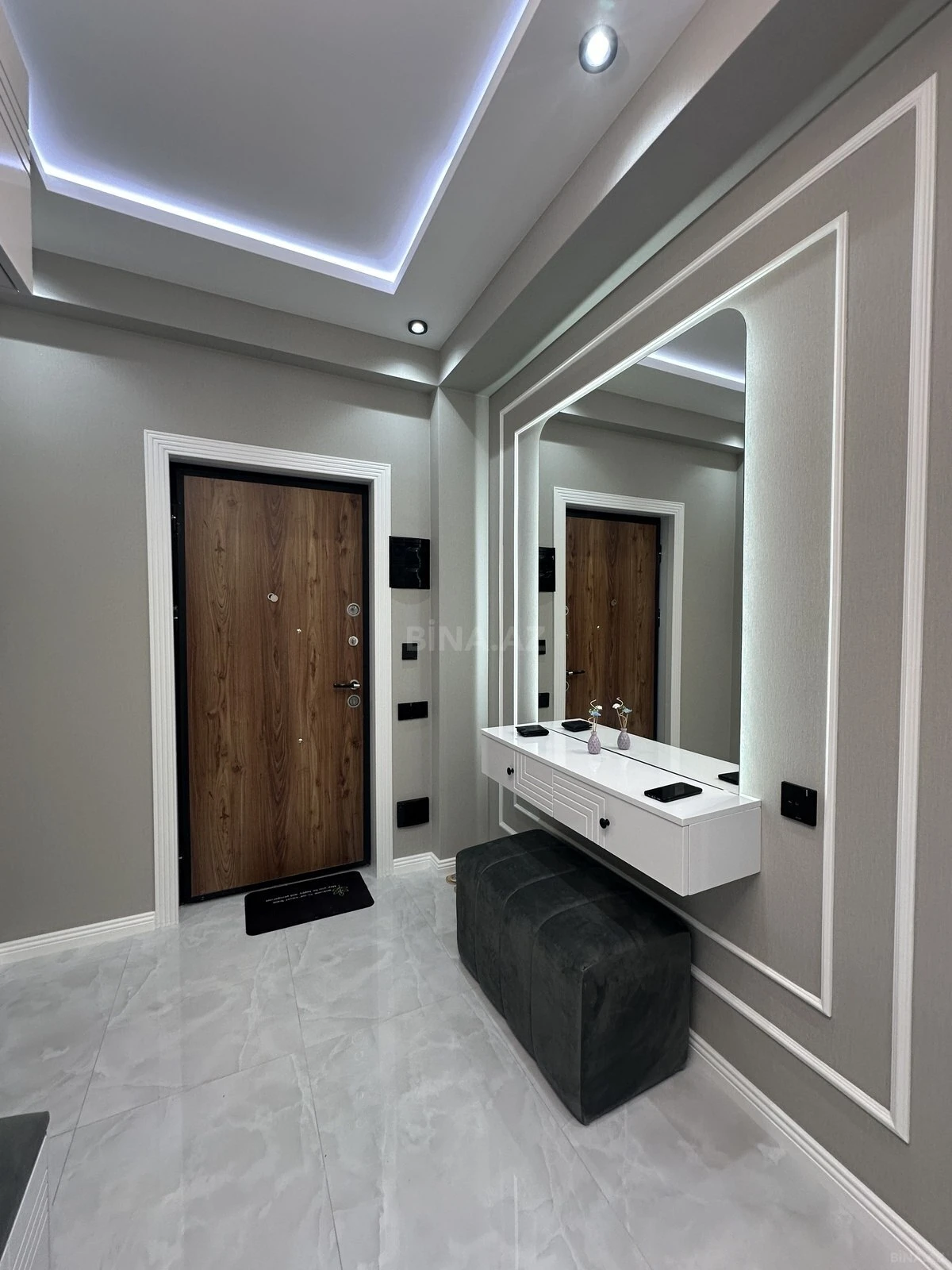 Satılır 2 otaqlı mənzil 55 m²