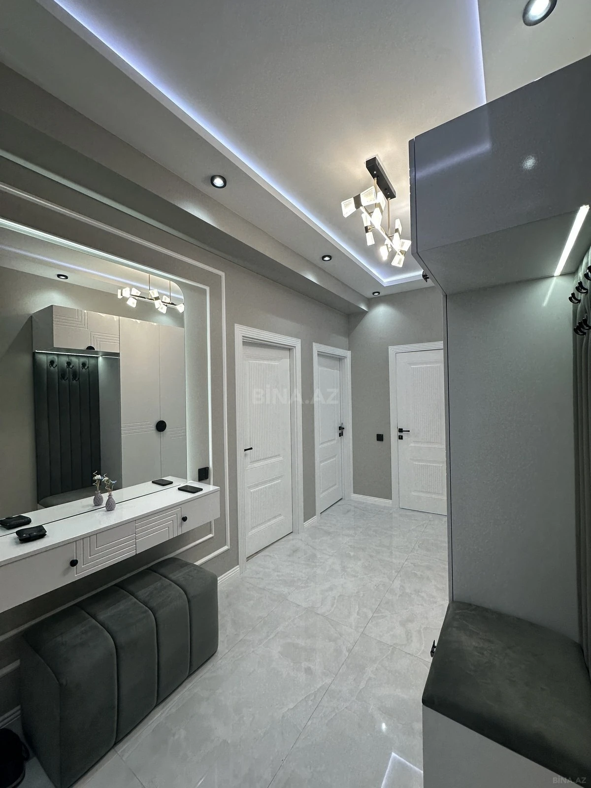 Satılır 2 otaqlı mənzil 55 m²