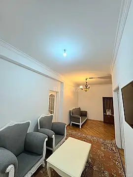 Kirayə verilir 2 otaqlı mənzil 110 m²