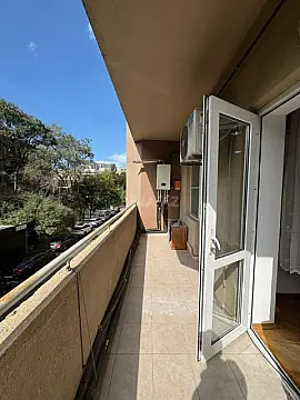 Kirayə verilir 2 otaqlı mənzil 110 m²