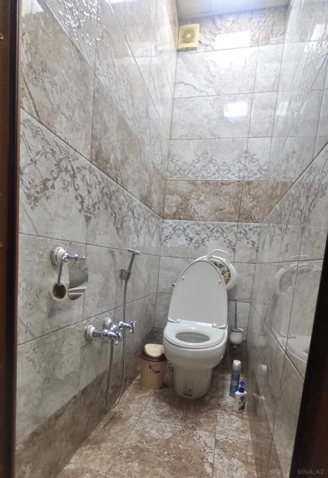 Satılır 5 otaqlı mənzil 125 m²