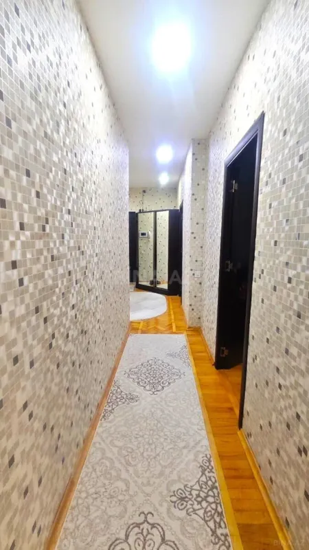 Satılır 5 otaqlı mənzil 125 m²