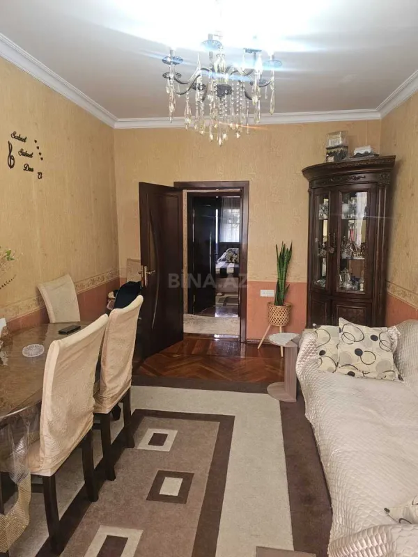 Satılır 2 otaqlı mənzil 59 m²