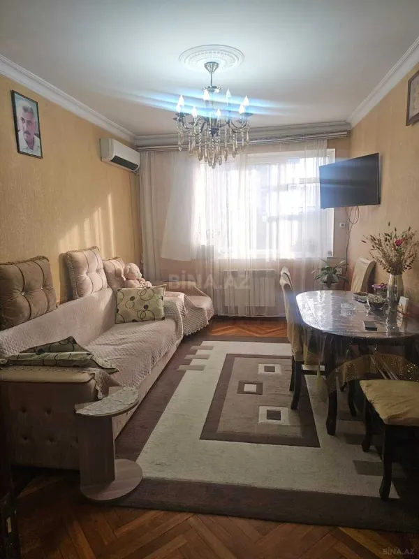Satılır 2 otaqlı mənzil 59 m²