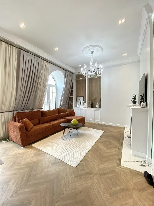 Kirayə verilir 2 otaqlı mənzil 85 m²