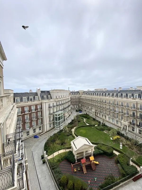 Kirayə verilir 2 otaqlı mənzil 85 m²