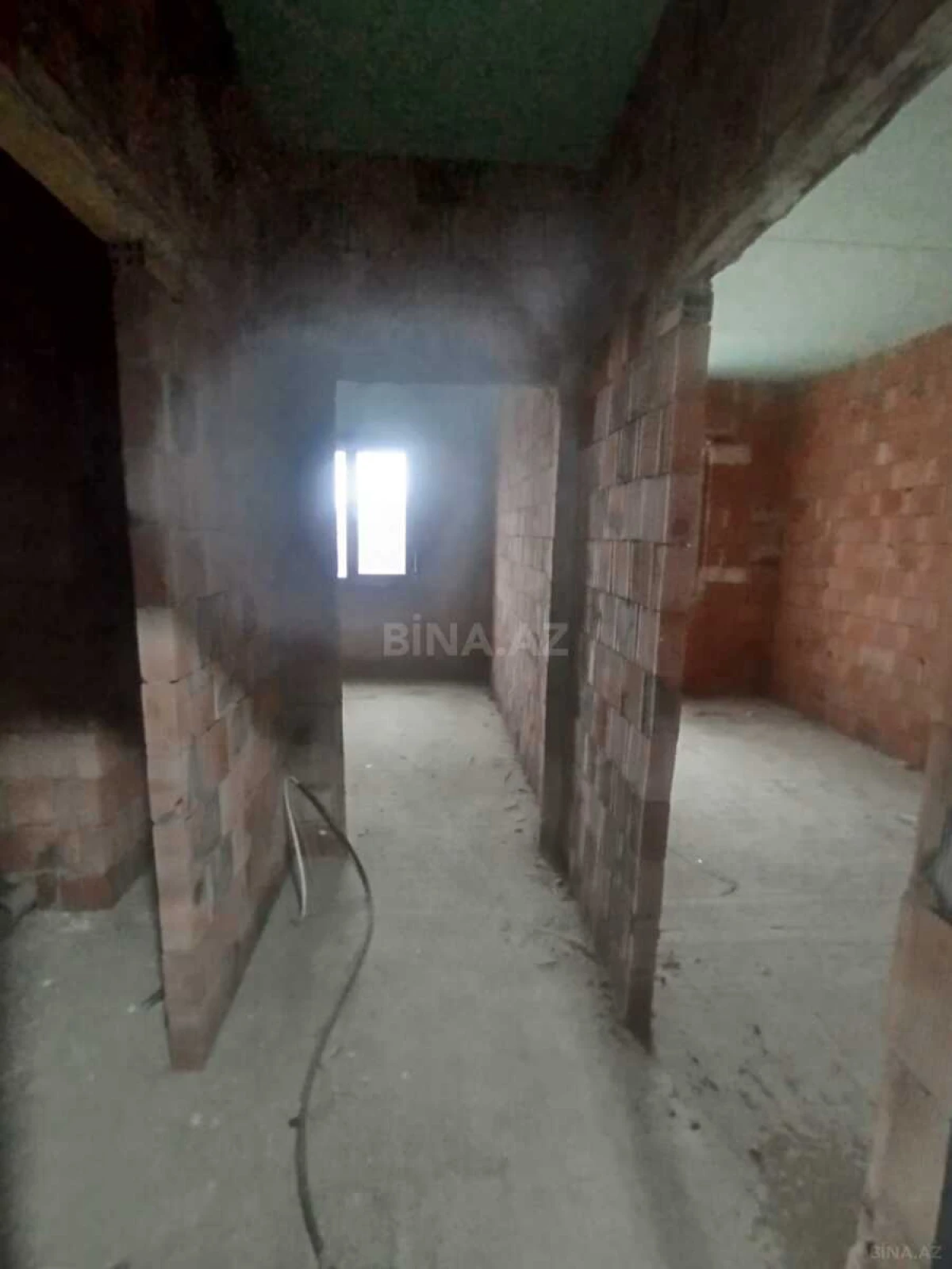 Satılır 1 otaqlı mənzil 44 m²