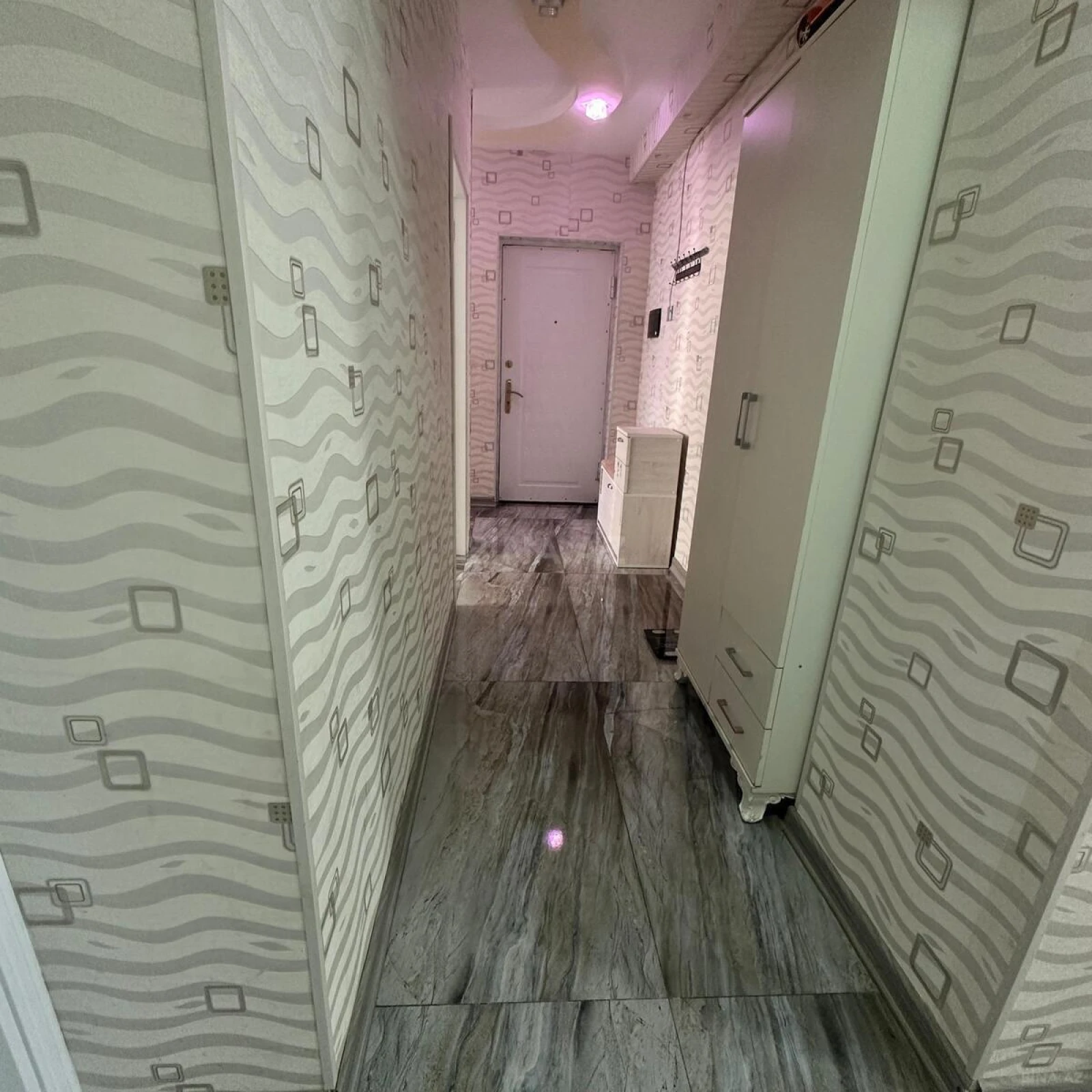 Satılır 3 otaqlı mənzil 84 m²
